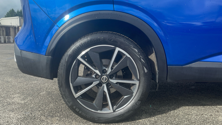 Nissan Qashqai 1.3 DiG-T MH Tekna 5dr Petrol Hatchback